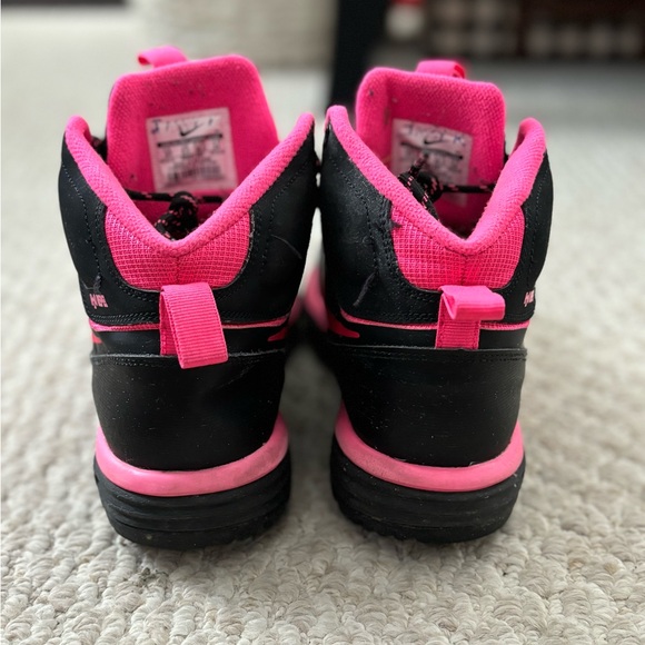 Nike H2O Repel Boots - Picture 5 of 6